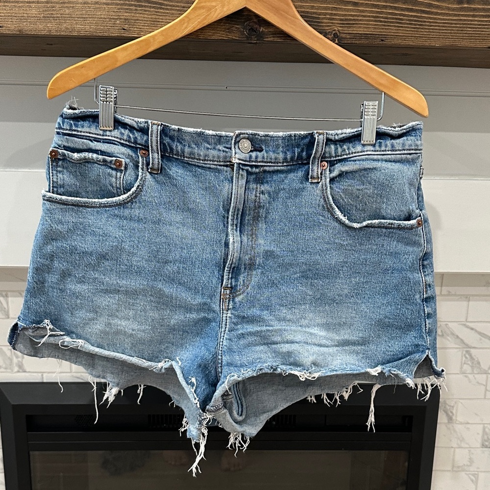 Abercrombie & Fitch the cutoff short high rise Blue Frayed Jean Shorts